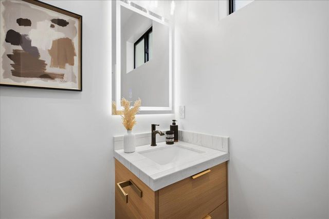 747 W Washington Avenue, Sunnyvale, CA 94086