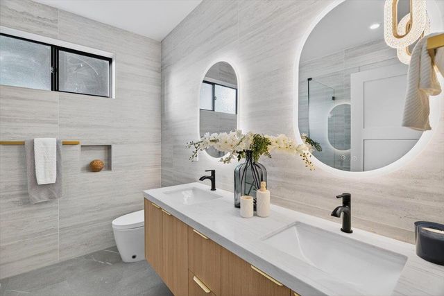 747 W Washington Avenue, Sunnyvale, CA 94086