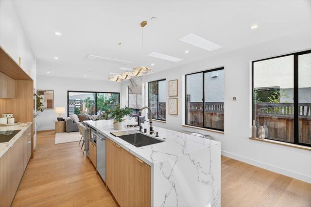 747 W Washington Avenue, Sunnyvale, CA 94086