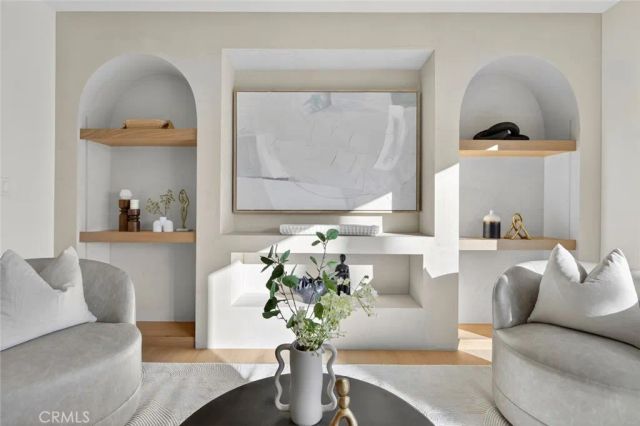 9970 Milano, Sun Valley, CA 91352