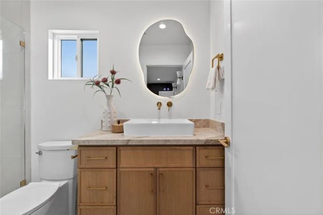 9970 Milano, Sun Valley, CA 91352