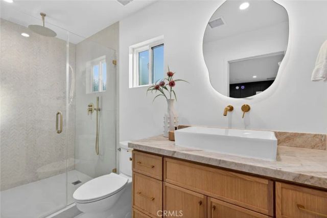 9970 Milano, Sun Valley, CA 91352