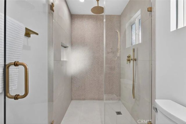 9970 Milano, Sun Valley, CA 91352