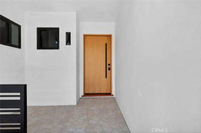 9970 Milano, Sun Valley, CA 91352
