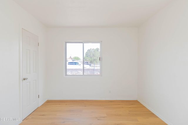 7702 HERMOSILLO Drive, El Paso, TX 79915