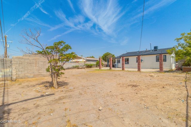 7702 HERMOSILLO Drive, El Paso, TX 79915