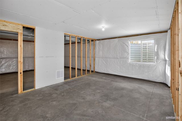 1224 Arrow Avenue NE, Bondurant, IA 50035