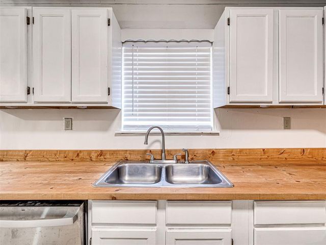 16004 April Drive, Newalla, OK 74857