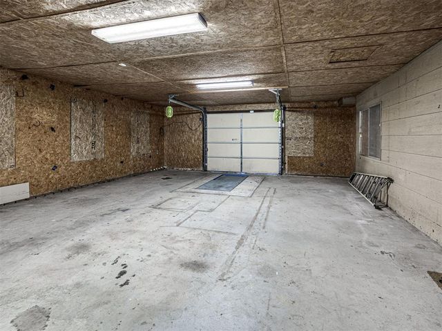 16004 April Drive, Newalla, OK 74857