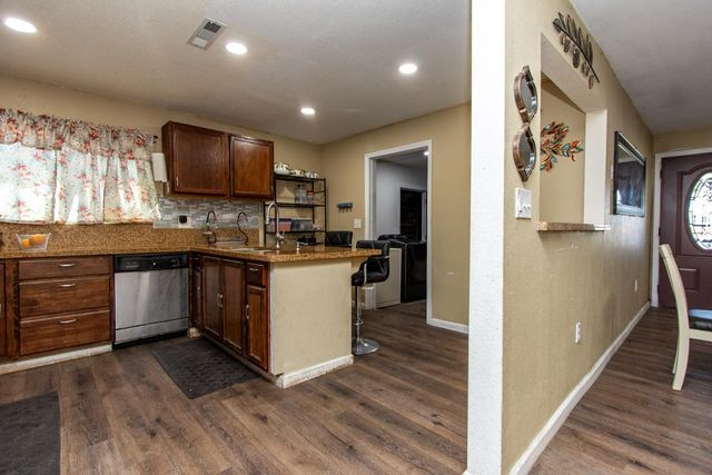 5467 9th St, Keyes, CA 95328