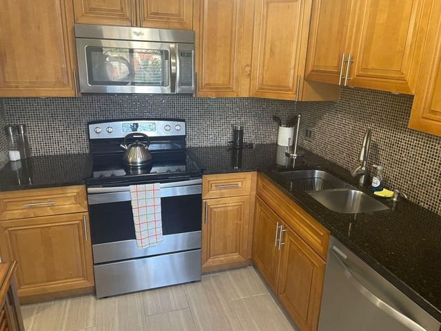 4539 Luxemburg Court 202, Lake Worth, FL 33467