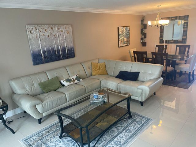 4539 Luxemburg Court 202, Lake Worth, FL 33467