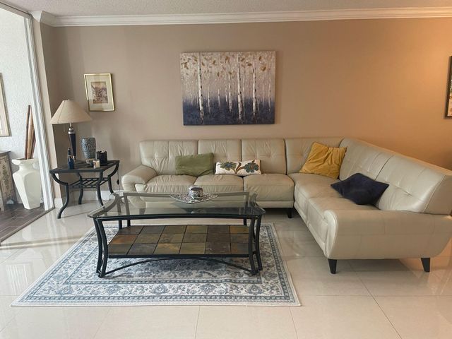 4539 Luxemburg Court 202, Lake Worth, FL 33467