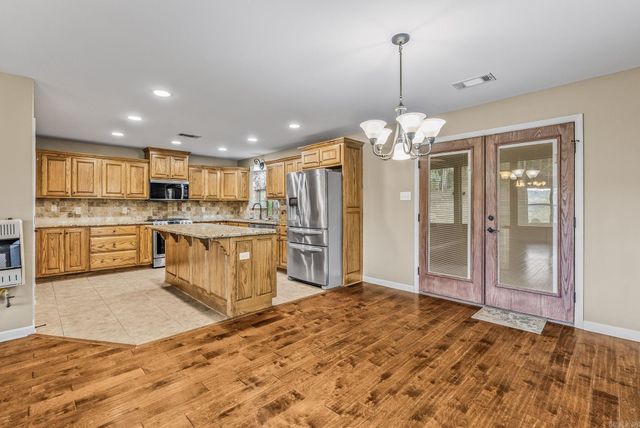 17601 Burlingame Road, Little Rock, AR 72223