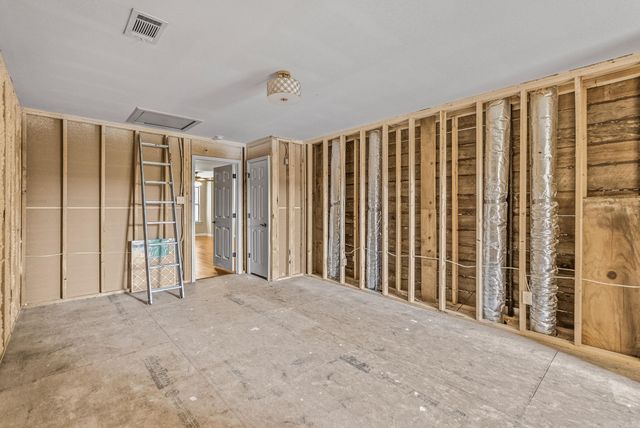 17601 Burlingame Road, Little Rock, AR 72223