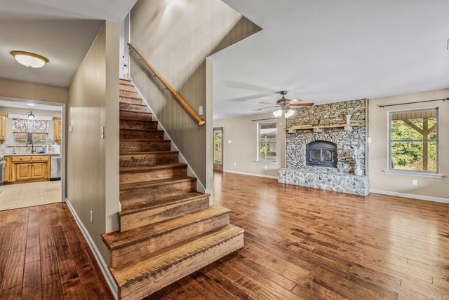 17601 Burlingame Road, Little Rock, AR 72223