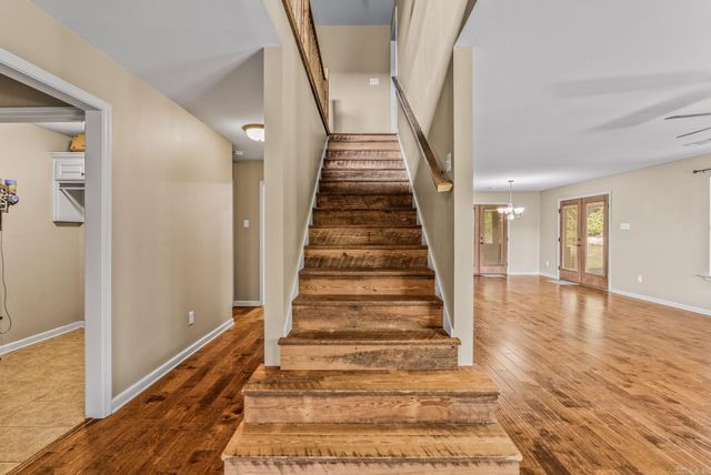 17601 Burlingame Road, Little Rock, AR 72223