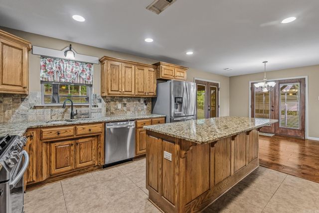 17601 Burlingame Road, Little Rock, AR 72223