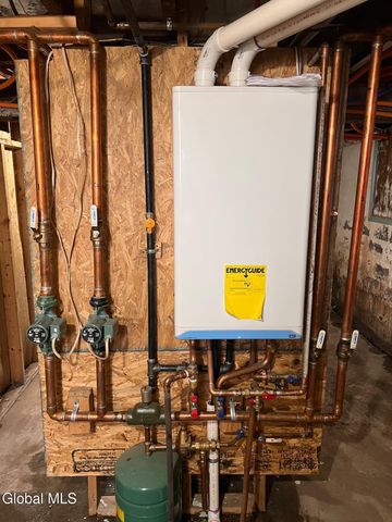 41 Mereline Avenue, Albany, NY 12209