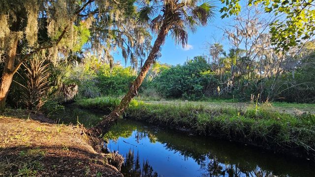 525 MILL RUN DRIVE, New Smyrna Beach, FL 32168