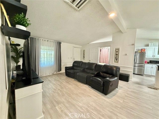 22020 Nisqually Road 49, Apple Valley, CA 92308