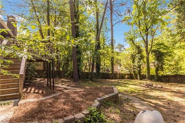 5272 Cumberland Way, Stone Mountain, GA 30087