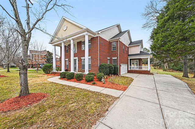 1305 Linden Glen Drive, Matthews, NC 28104