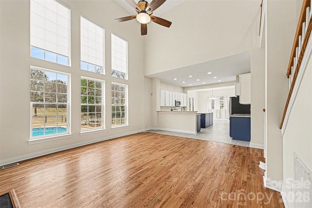 1305 Linden Glen Drive, Matthews, NC 28104