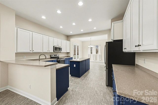 1305 Linden Glen Drive, Matthews, NC 28104