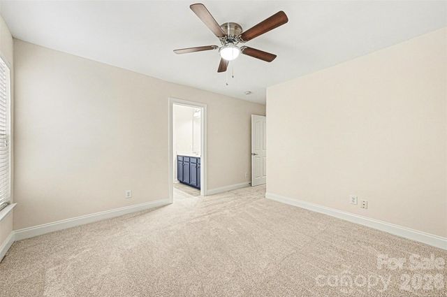 1305 Linden Glen Drive, Matthews, NC 28104