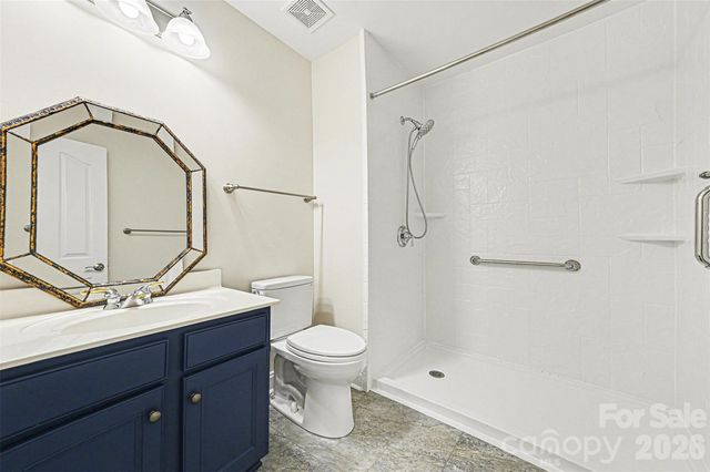 1305 Linden Glen Drive, Matthews, NC 28104