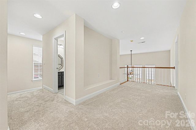 1305 Linden Glen Drive, Matthews, NC 28104