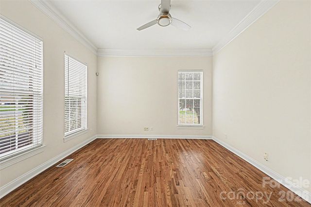 1305 Linden Glen Drive, Matthews, NC 28104