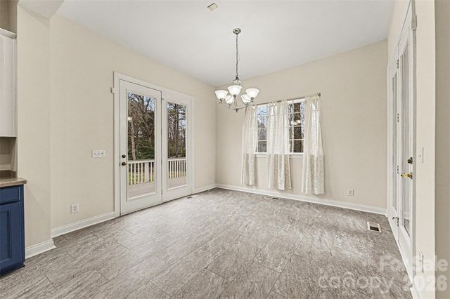 1305 Linden Glen Drive, Matthews, NC 28104