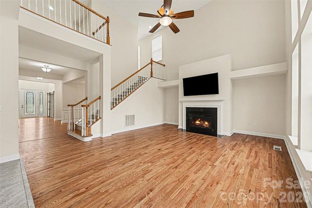 1305 Linden Glen Drive, Matthews, NC 28104