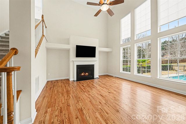 1305 Linden Glen Drive, Matthews, NC 28104