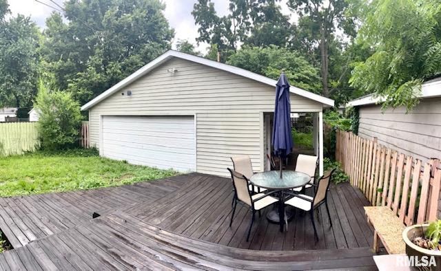1608 S Pasfield Street, Springfield, IL 62704