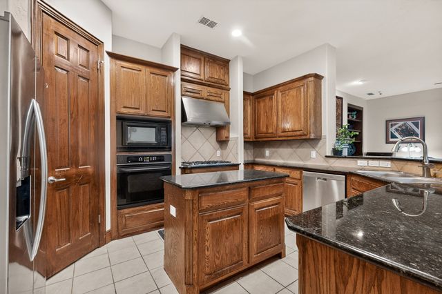 74 Stone Hinge Drive, Fairview, TX 75069