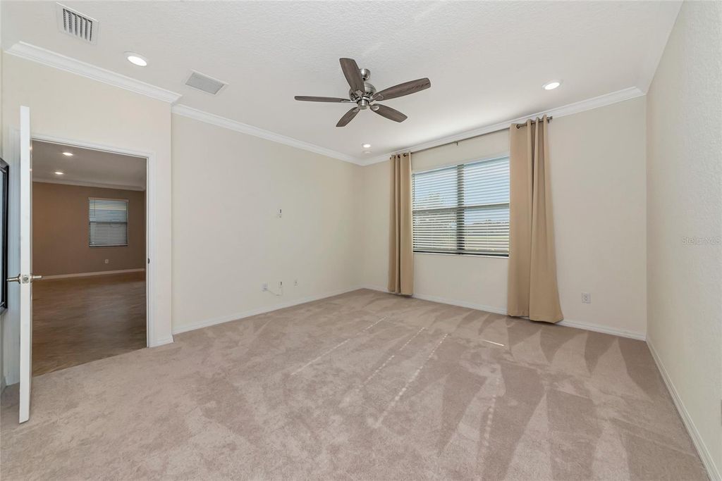 Image 19 of property listing at 10202 MARBELLA DRIVE, Bradenton, FL 34211