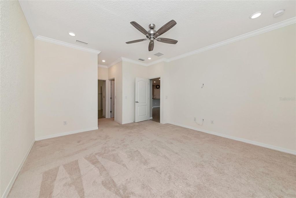Image 21 of property listing at 10202 MARBELLA DRIVE, Bradenton, FL 34211