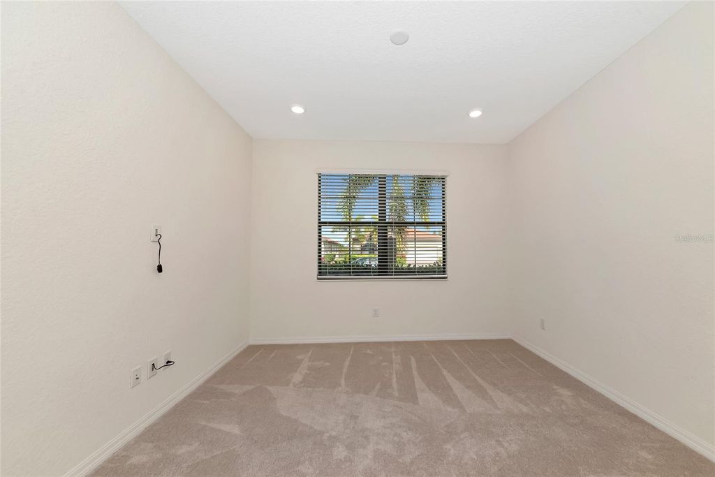 Image 41 of property listing at 10202 MARBELLA DRIVE, Bradenton, FL 34211