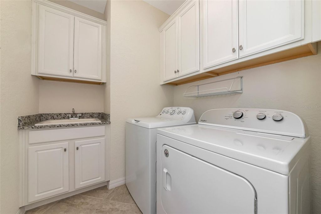 Image 42 of property listing at 10202 MARBELLA DRIVE, Bradenton, FL 34211