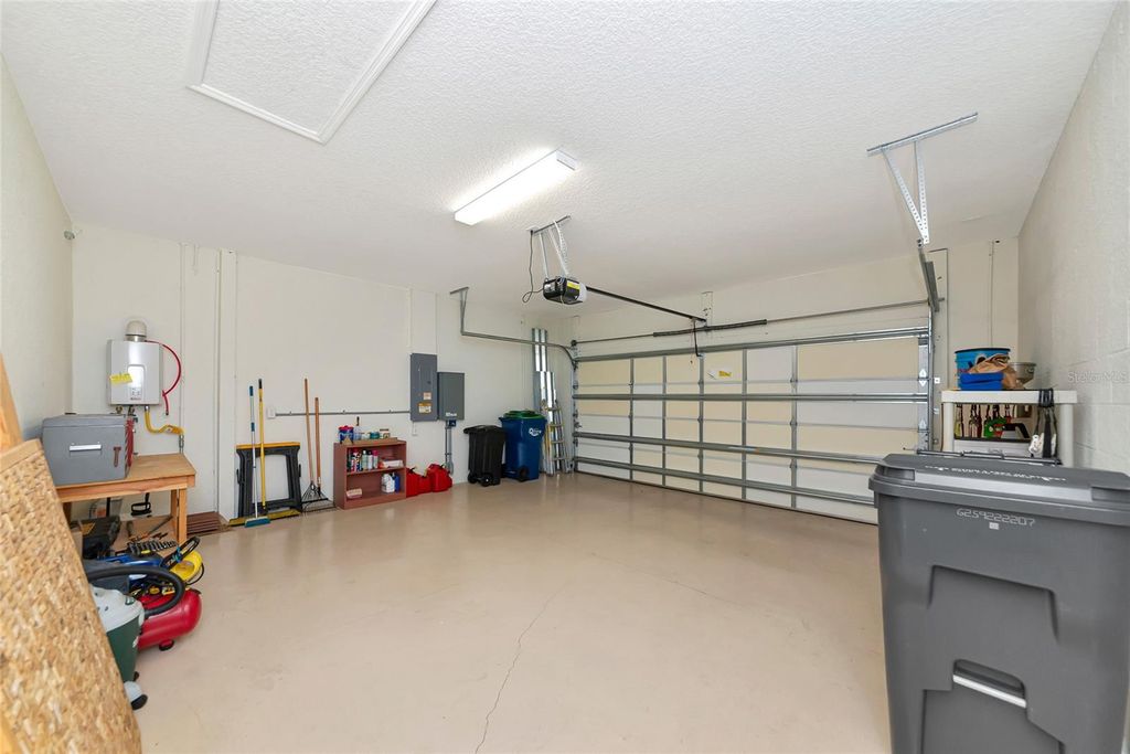 Image 43 of property listing at 10202 MARBELLA DRIVE, Bradenton, FL 34211