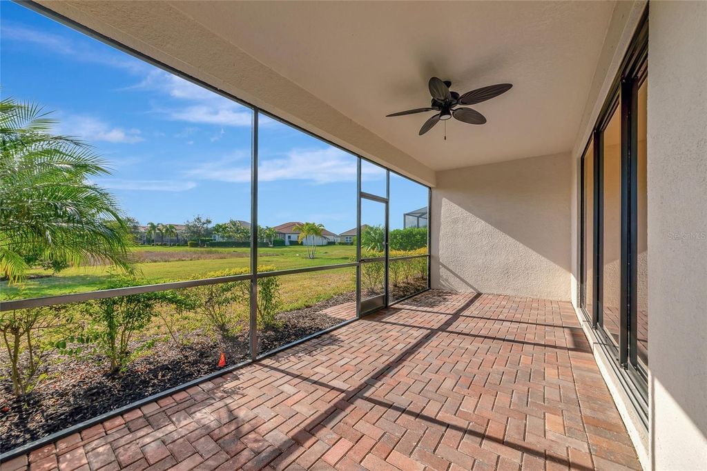 Image 48 of property listing at 10202 MARBELLA DRIVE, Bradenton, FL 34211