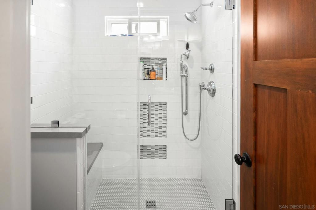 Image 24 of property listing at 814 F Avenue, Coronado, CA 92118