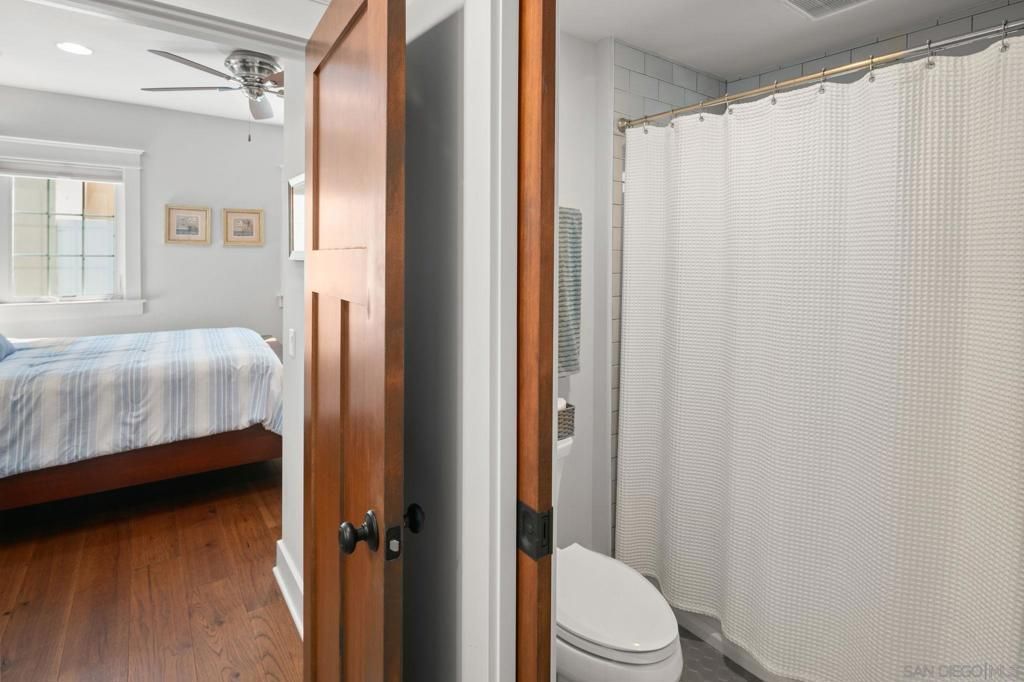 Image 27 of property listing at 814 F Avenue, Coronado, CA 92118