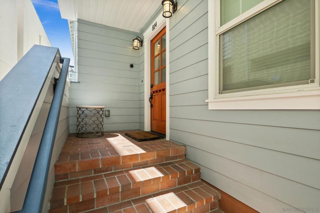 Image 38 of property listing at 814 F Avenue, Coronado, CA 92118