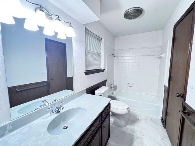 1804 University Drive, Richardson, TX 75081