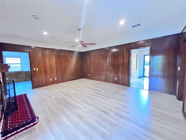 1804 University Drive, Richardson, TX 75081