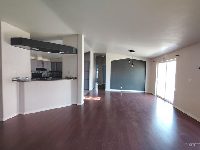 134 1st Street, Nampa, ID 83687
